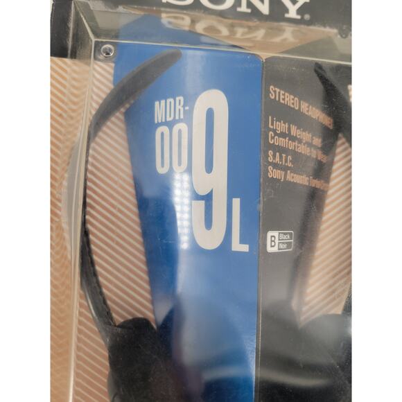 NIB Sony Headphones MDR-009L - Picture 3 of 5
